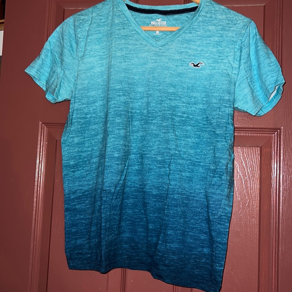 Hollister Tee